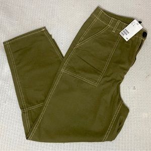 H&M size 8 khaki green trendy cargo/utility pant